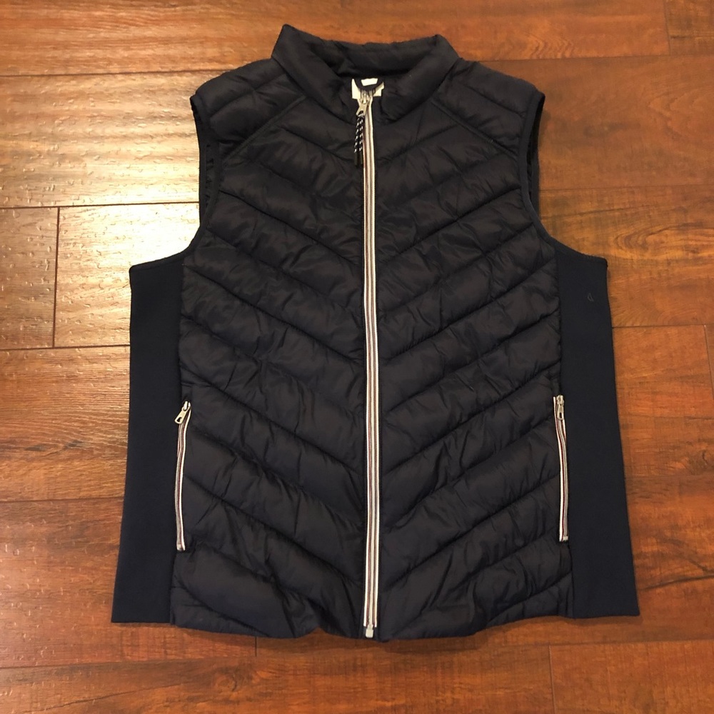 Women’s GAP Down Vest (size XL)